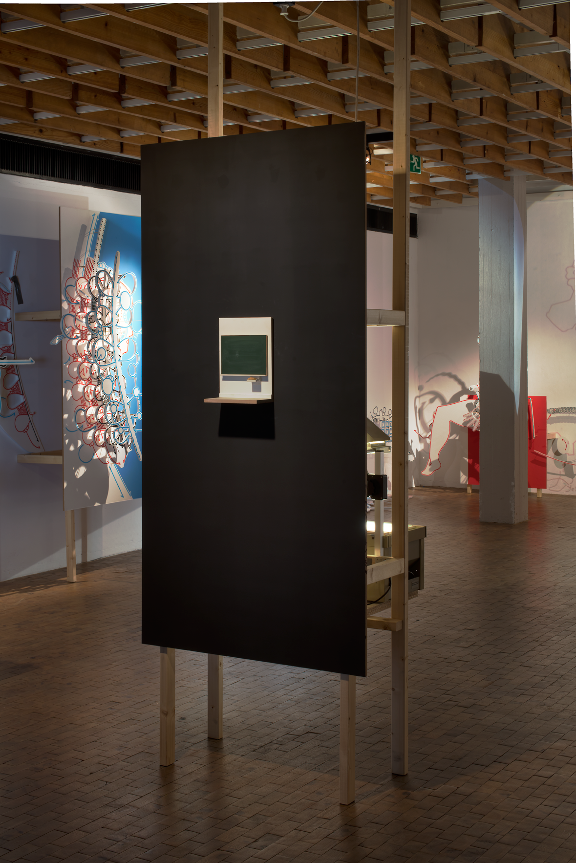 "überbrechen", Akademie der Künste, Hanesatenweg 2012 - Ausstellungsansicht - Stand: Eröffnung