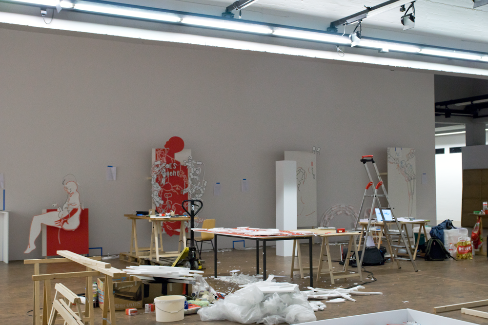 "überbrechen", Akademie der Künste, Hanesatenweg 2012 - Ausstellungsansicht - Aufbau der Stationen